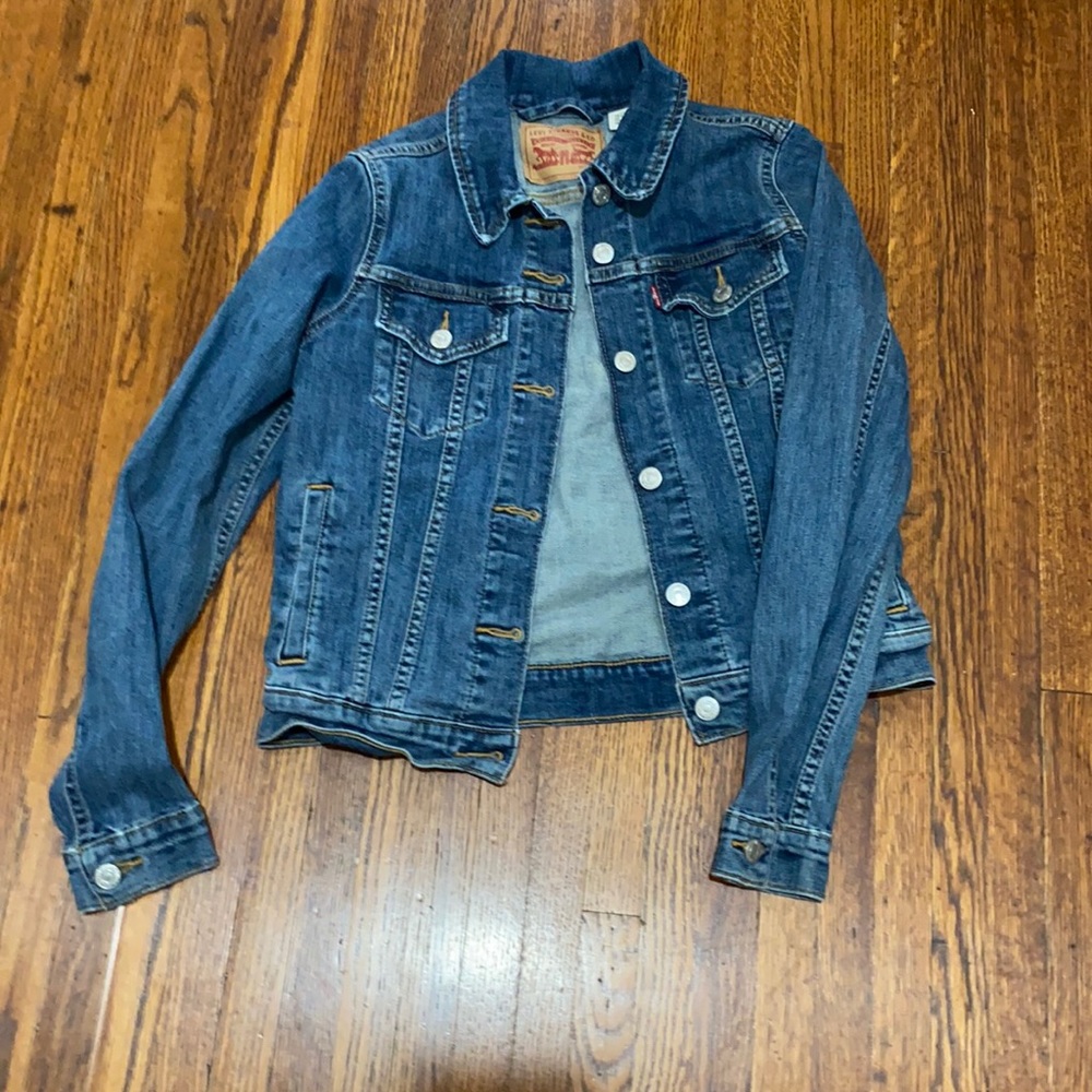 Women’s Levi’s jacket in blue denim